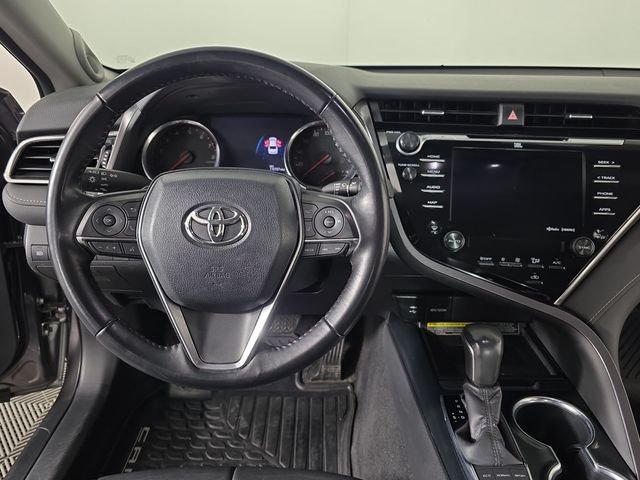 2018 Toyota Camry XSE - Photo 9