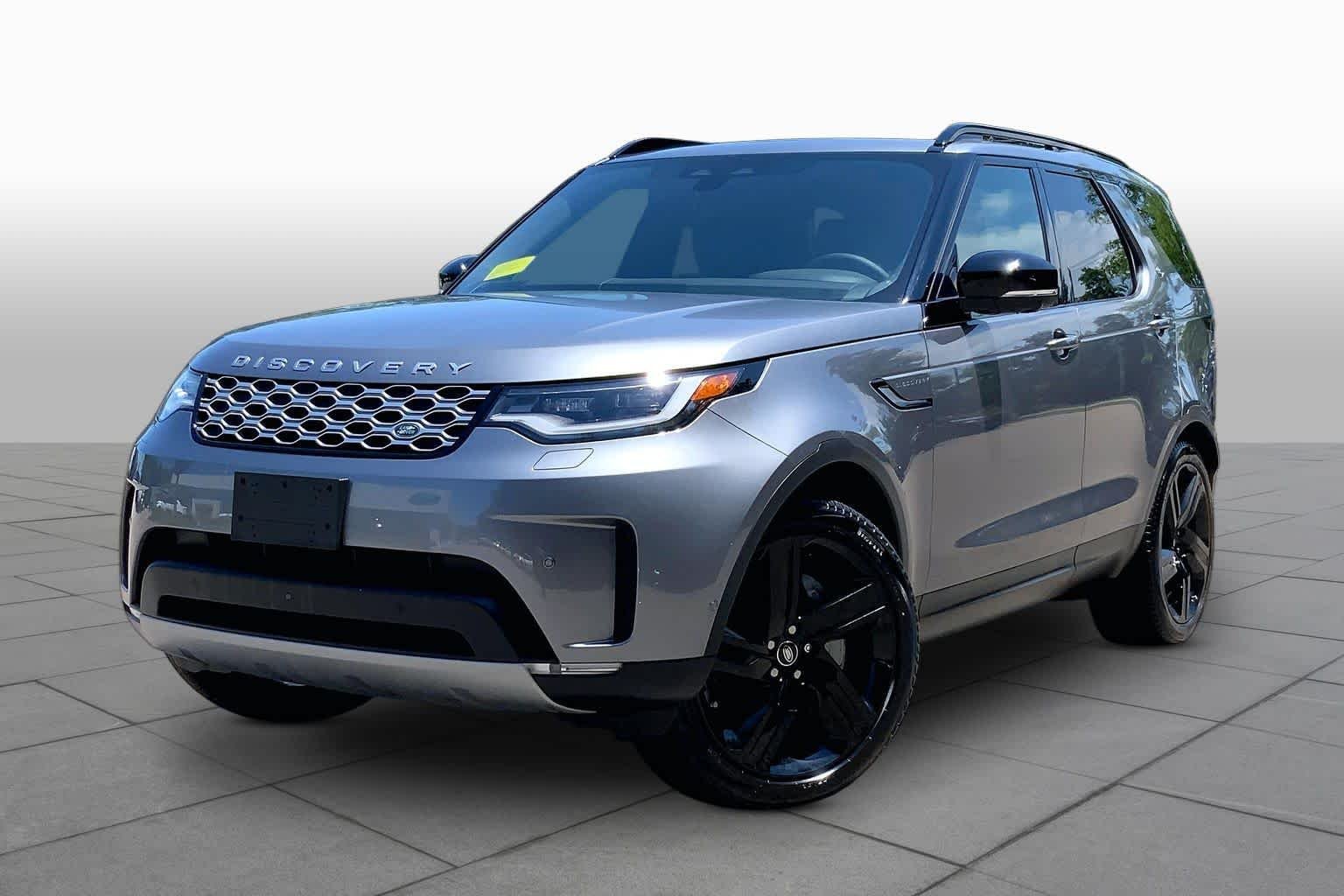 2025 Land Rover Discovery P300 S's photo