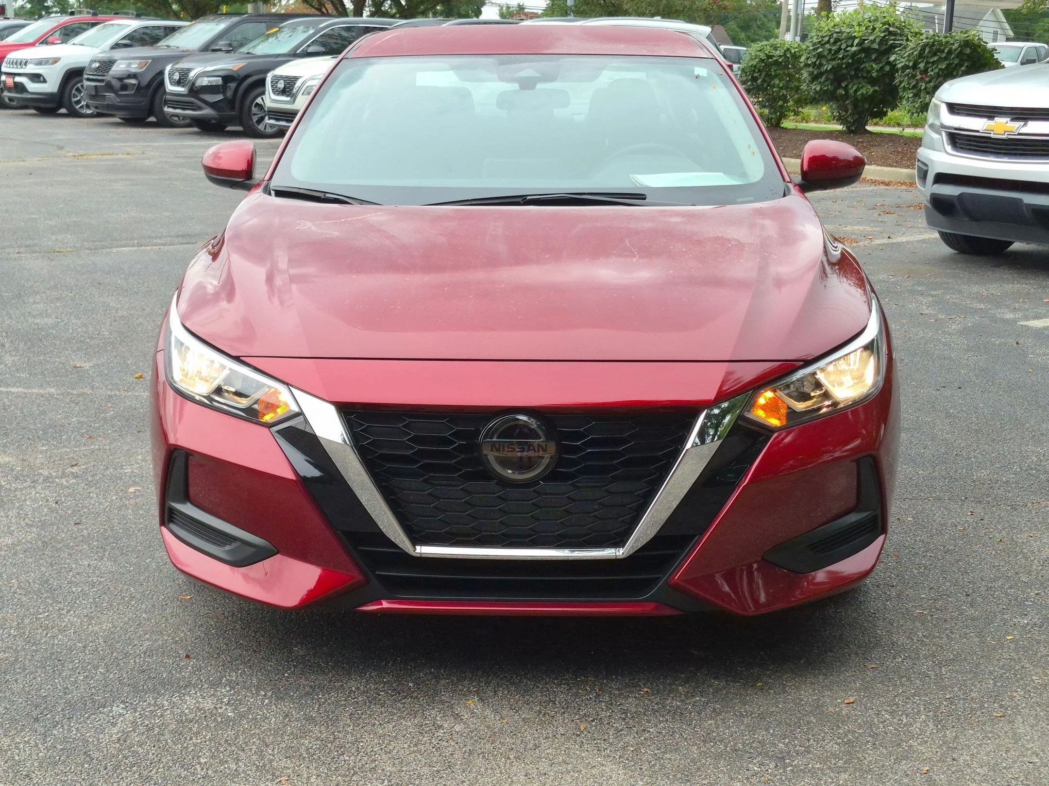 Certified Used 2023 Scarlet Nissan SV image 2