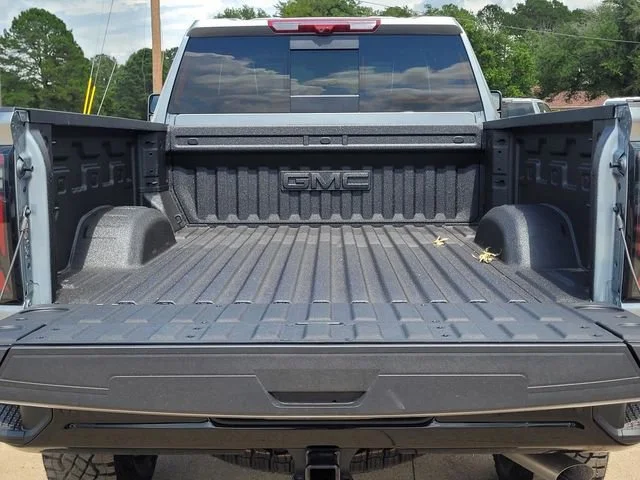 2026 GMC Sierra 2500HD AT4X - Photo 9