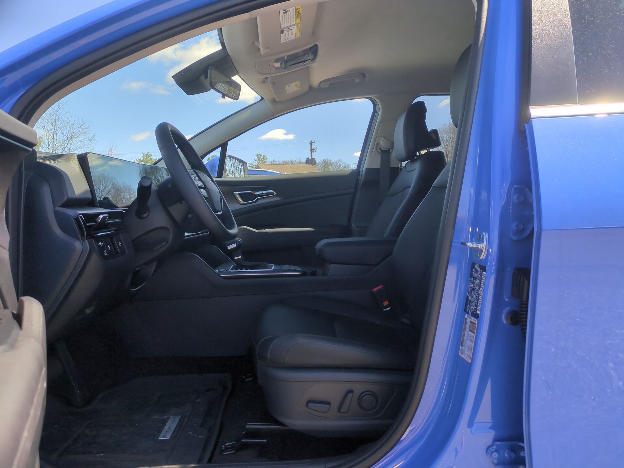 2026 Kia Sportage EX - Photo 12