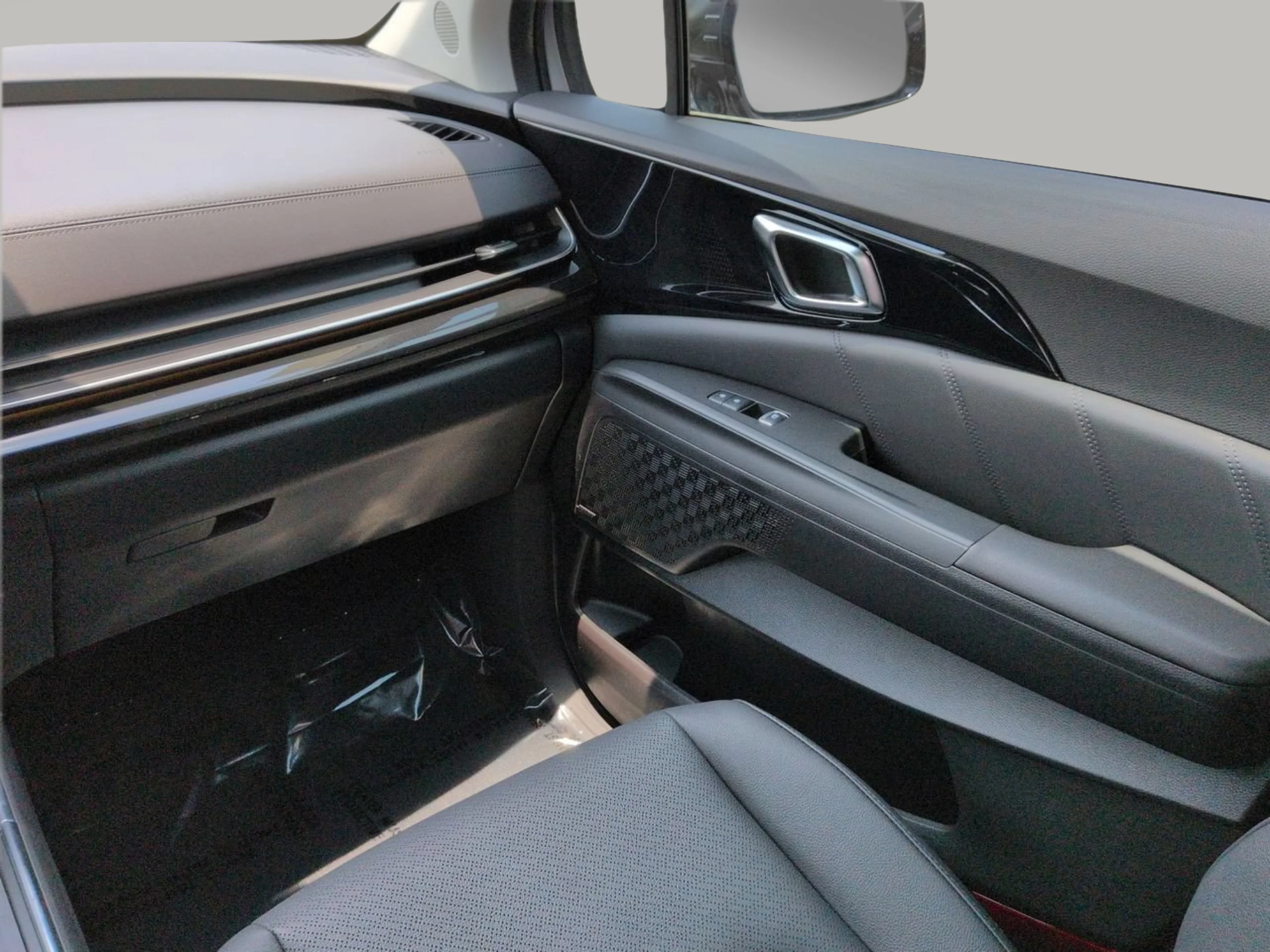 New 2027 Ivory Silver Kia SX Prestige image 25