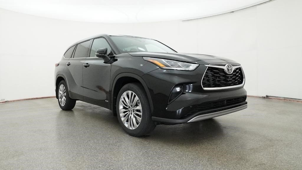 New 2026 Midnight Black Metallic Toyota  Platinum image 10