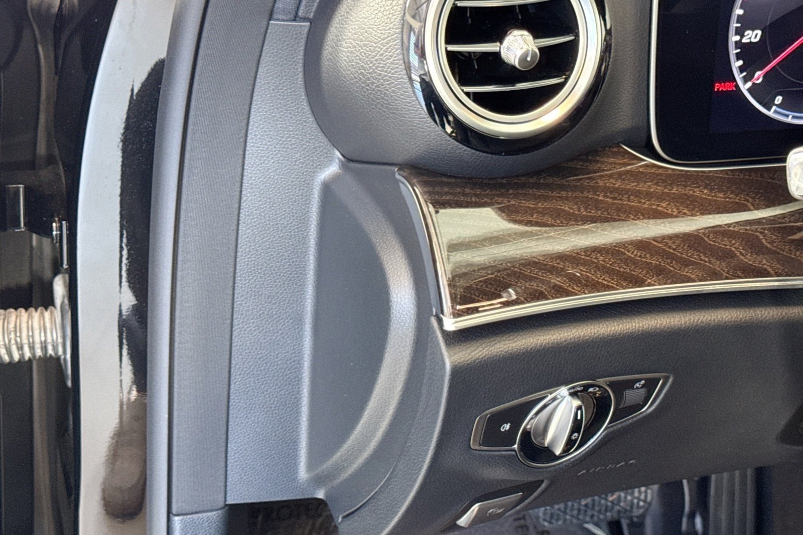 Used 2020 Black Mercedes-Benz E 350 image 10