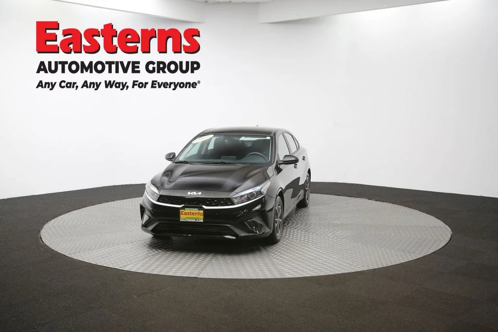 Used 2022 Black Kia LXS image 50