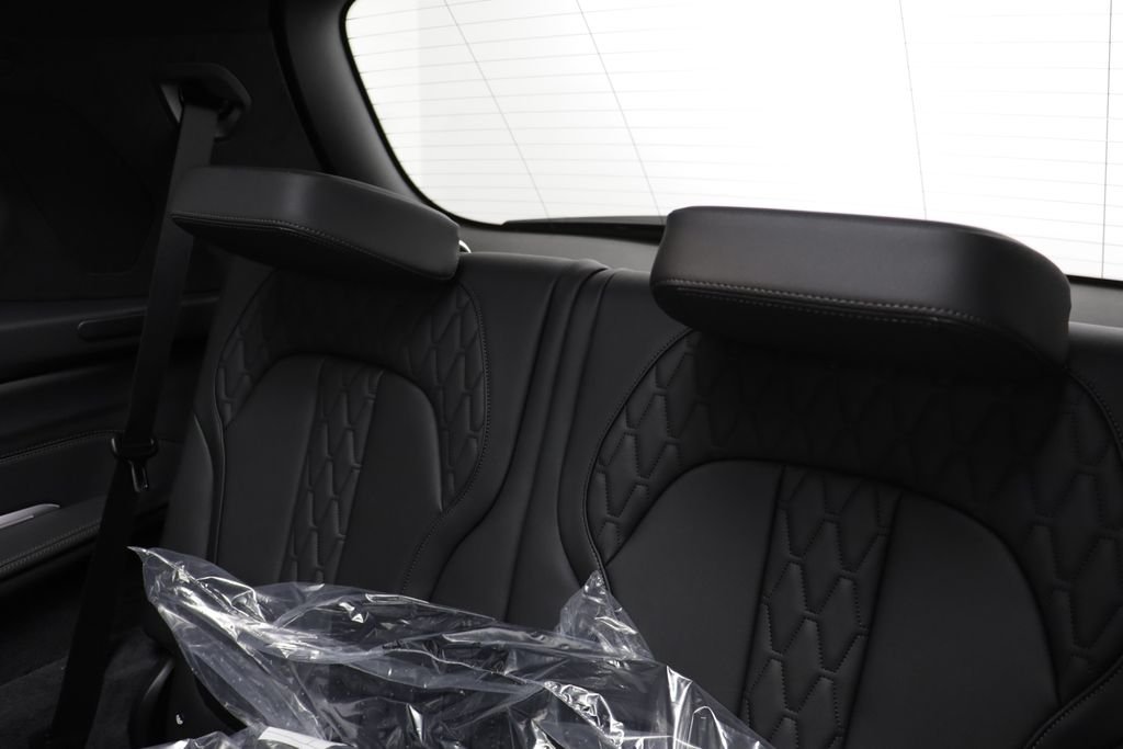 New 2027 Black Sapphire Metallic BMW M60i image 16