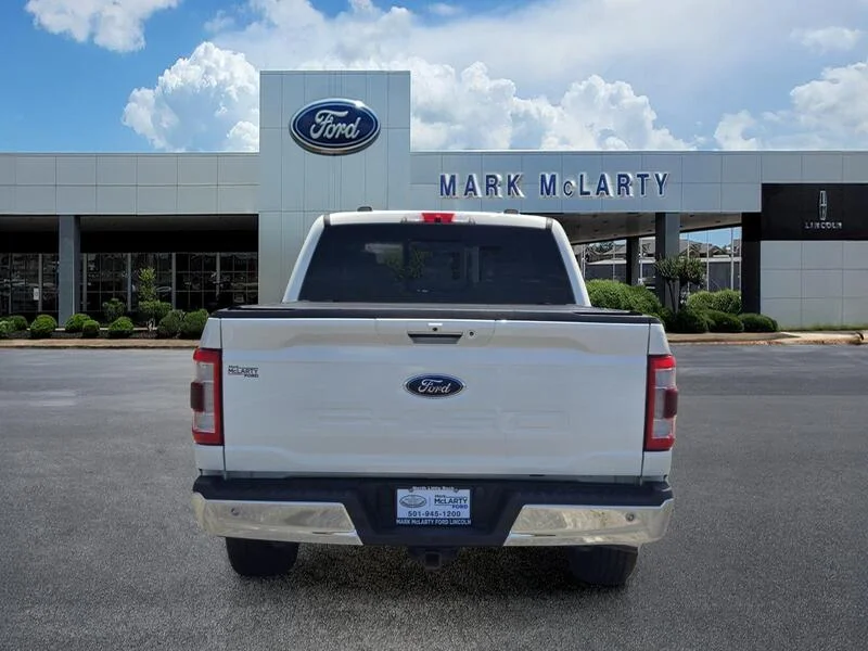 Used 2022 White Metallic FORD LARIAT 4WD SUPERCREW 5.5