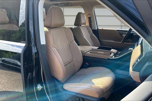 New 2026 BLACK OBSIDIAN INFINITI LUXE image 7