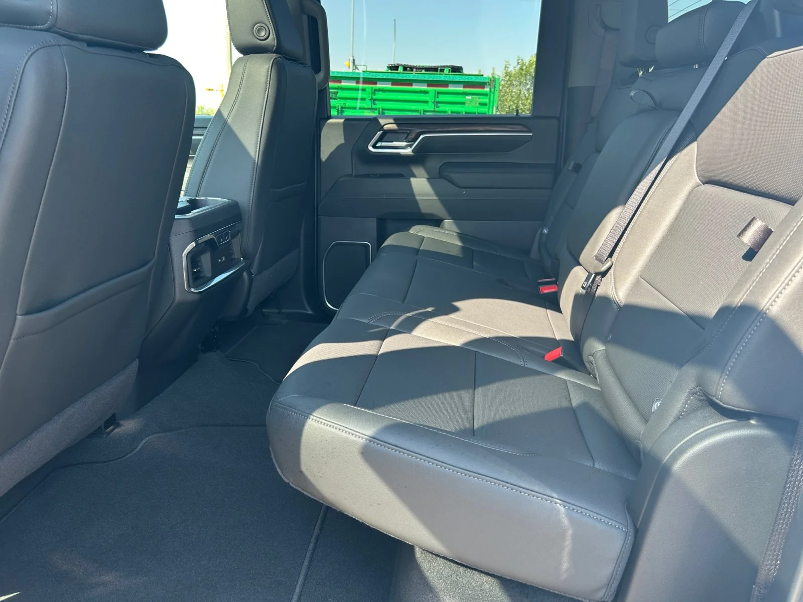 New 2026 Summit White GMC SLT image 18