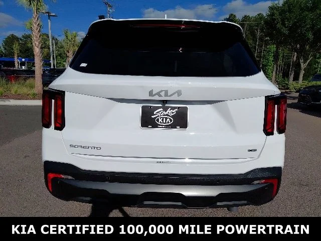 Used 2024 White Kia X-Line EX image 5