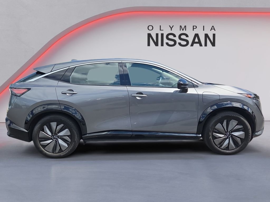 Used 2024 Gray Nissan ENGAGE image 7