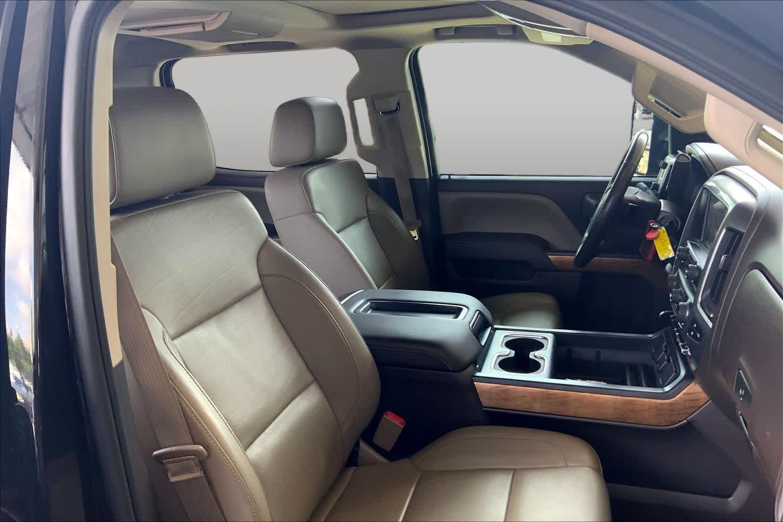 Used 2015 Black Chevrolet LTZ image 8