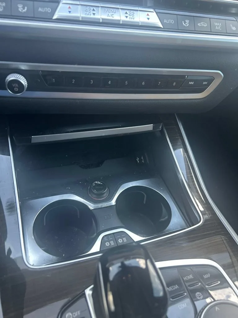 Used 2019 Mineral White Metallic BMW xDrive40i image 12