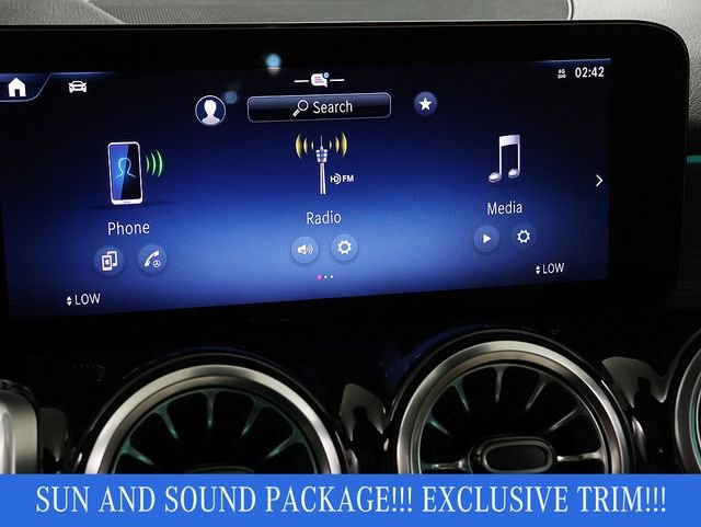 Used 2026 Polar White Mercedes-Benz GLB 250 image 19