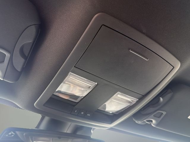Used 2022 White Dodge R/T Scat Pack image 29