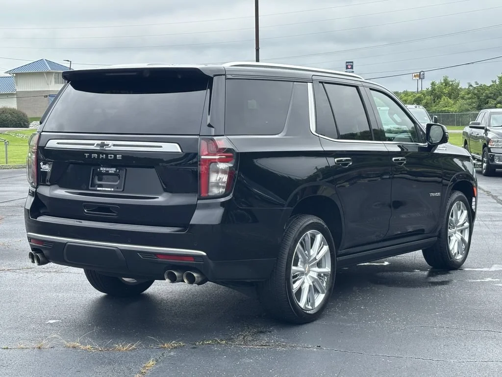 Used 2022 Black Chevrolet High Country image 7