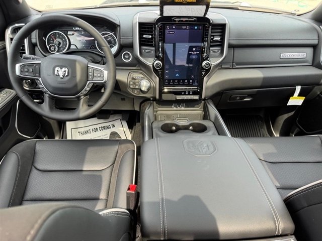 New 2026 Diamond Black Crystal Pearl-Coat Exterior Paint RAM Laramie image 10