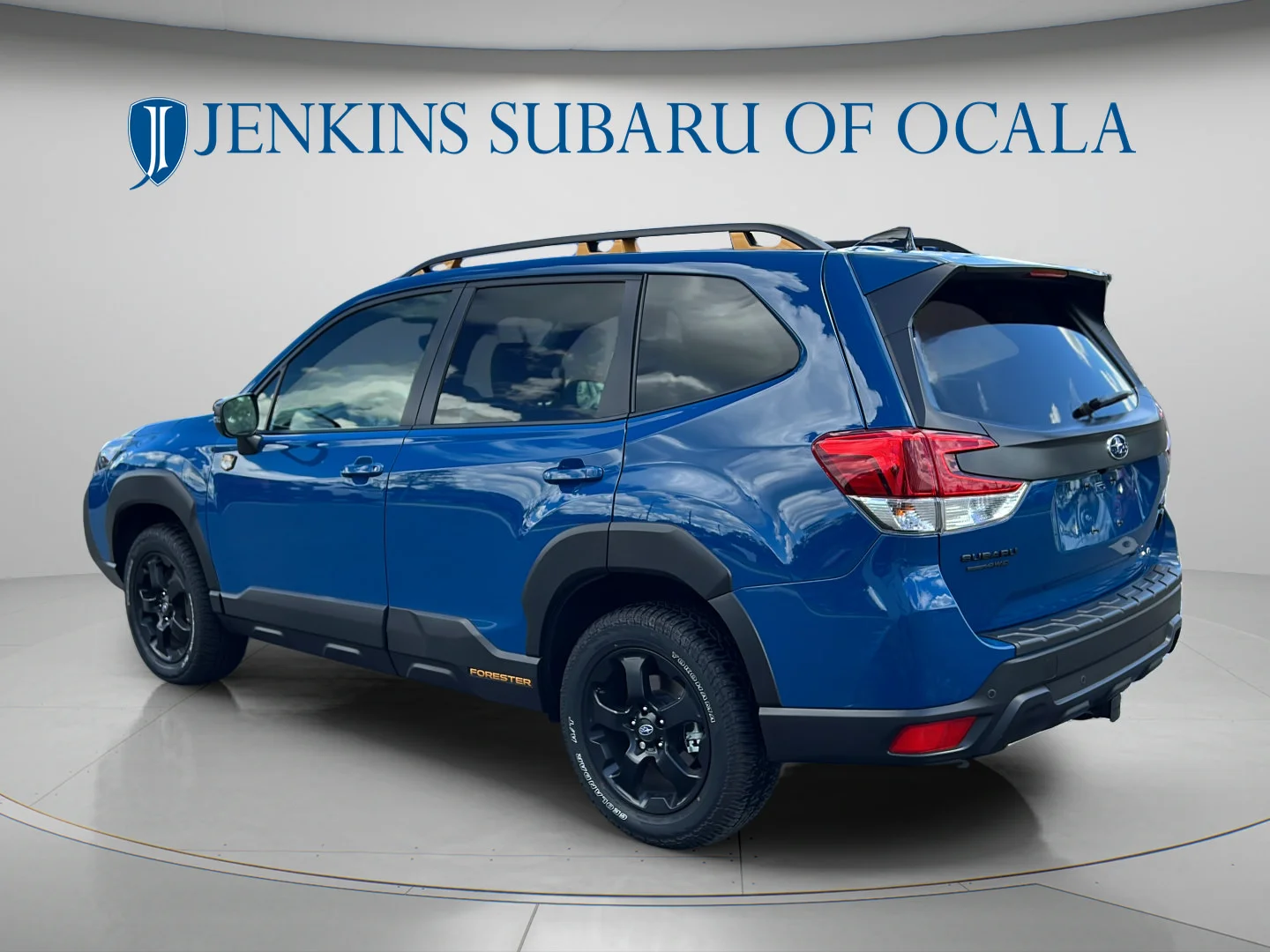 Used 2025 Geyser Blue Subaru Wilderness image 5