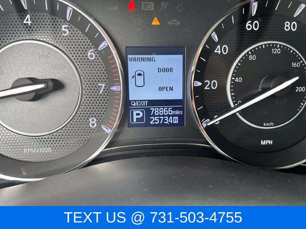 Used 2020 White Nissan Platinum image 17