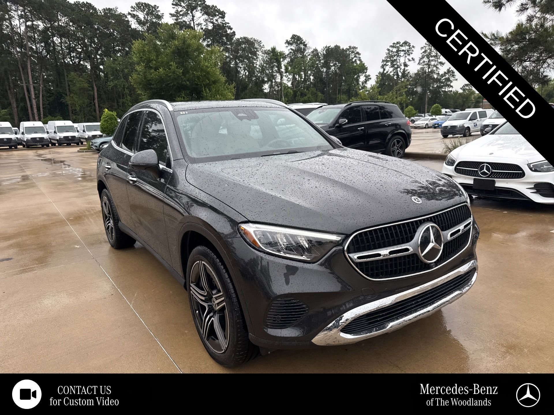 2026 Mercedes-Benz GLC GLC 300's photo