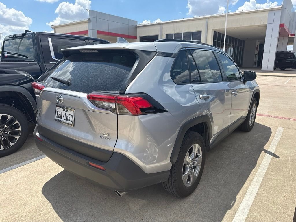 Used 2025 Silver Toyota LE image 2