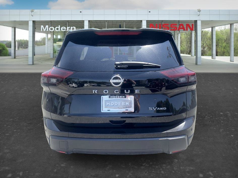 Used 2024 Super Black Nissan SV image 3