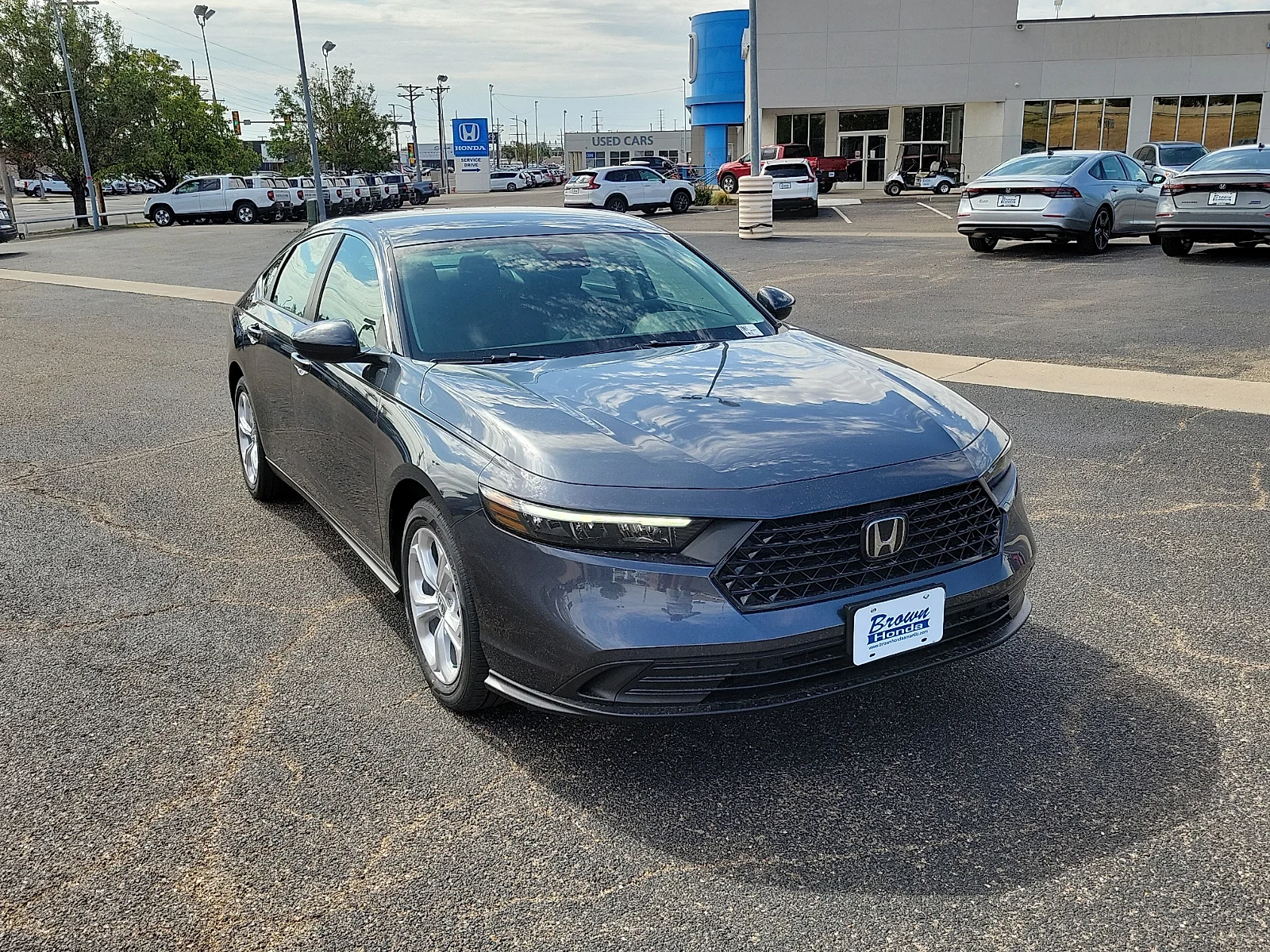 New 2026 Meteorite Gray Metallic Honda LX image 2