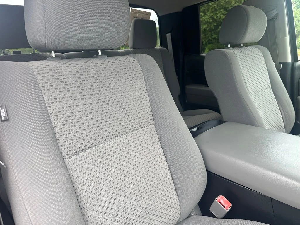 Used 2011 Gray Toyota Grade image 27