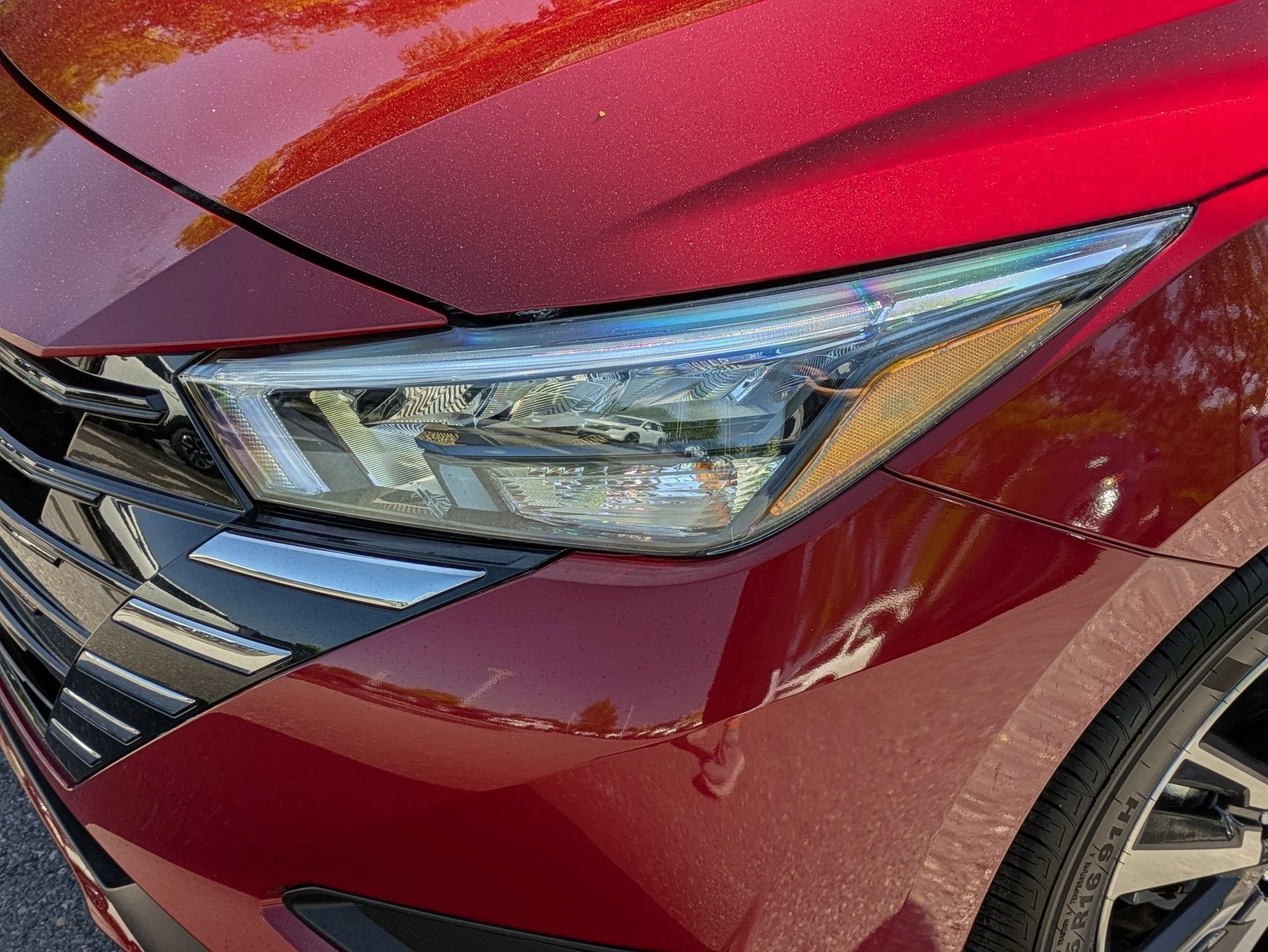 2025 Nissan Versa Sedan SV - Photo 7