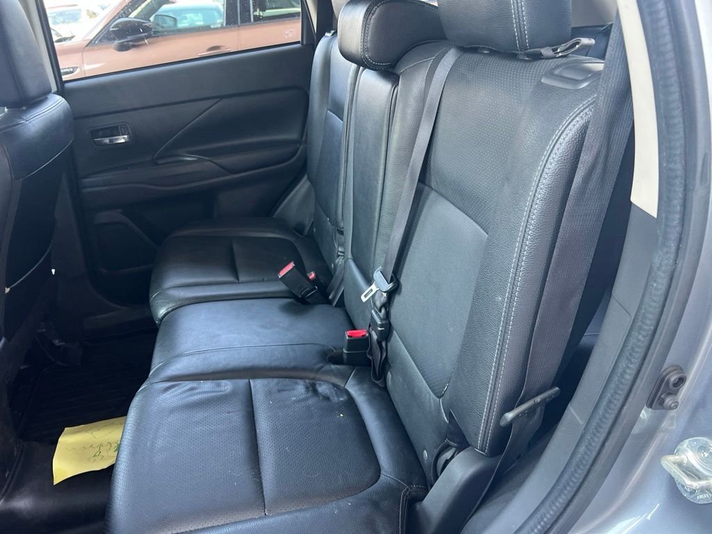 Used 2017 Mercury Gray Metallic Mitsubishi GT image 8