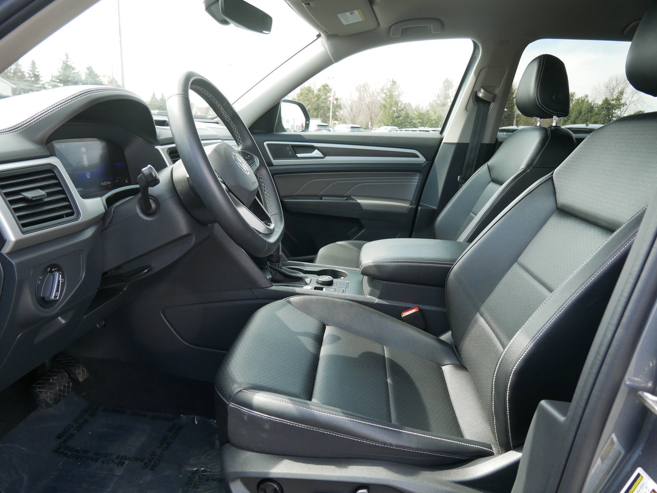 Used 2022 Gray Volkswagen 2.0T SE image 10