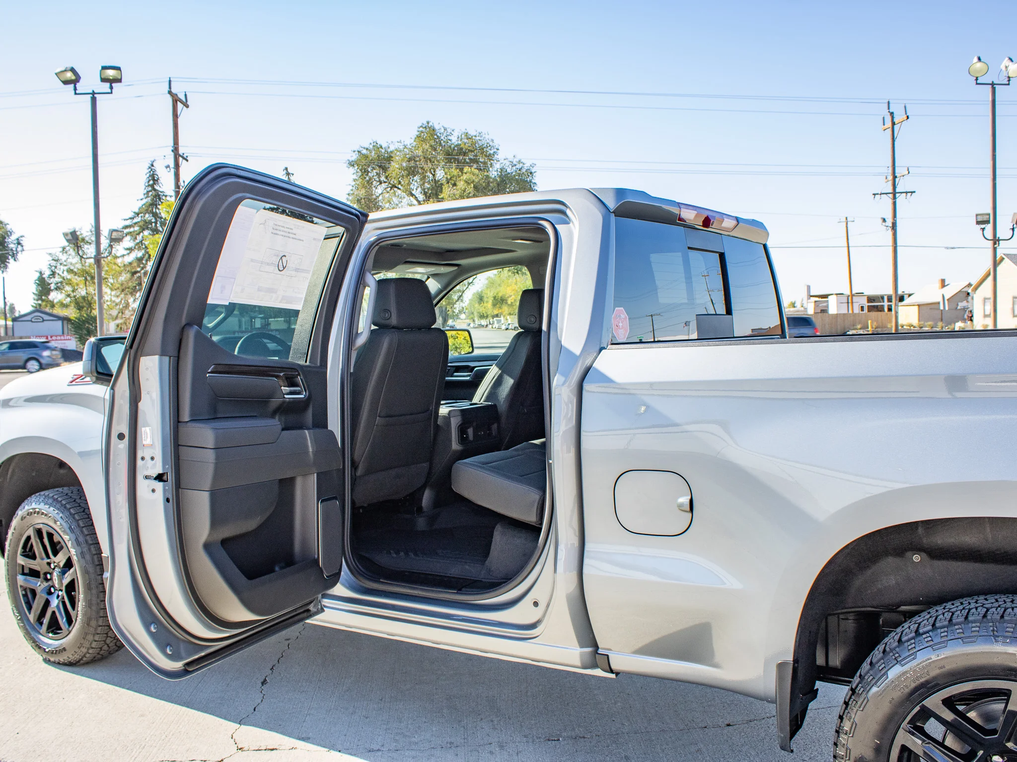 New 2026 STERLING GRAY METALLIC Chevrolet LT Trail Boss image 12
