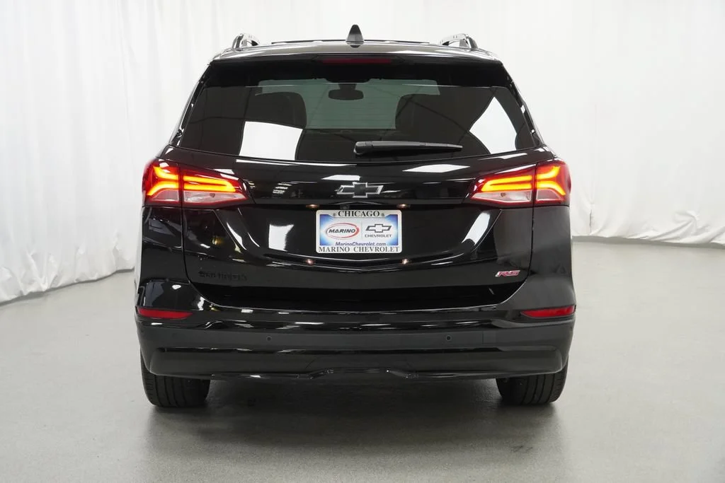 Used 2024 Mosaic Black Metallic Chevrolet RS image 37