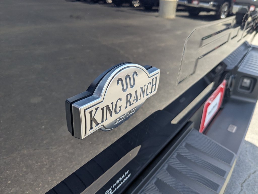 Used 2024  Ford King Ranch image 32