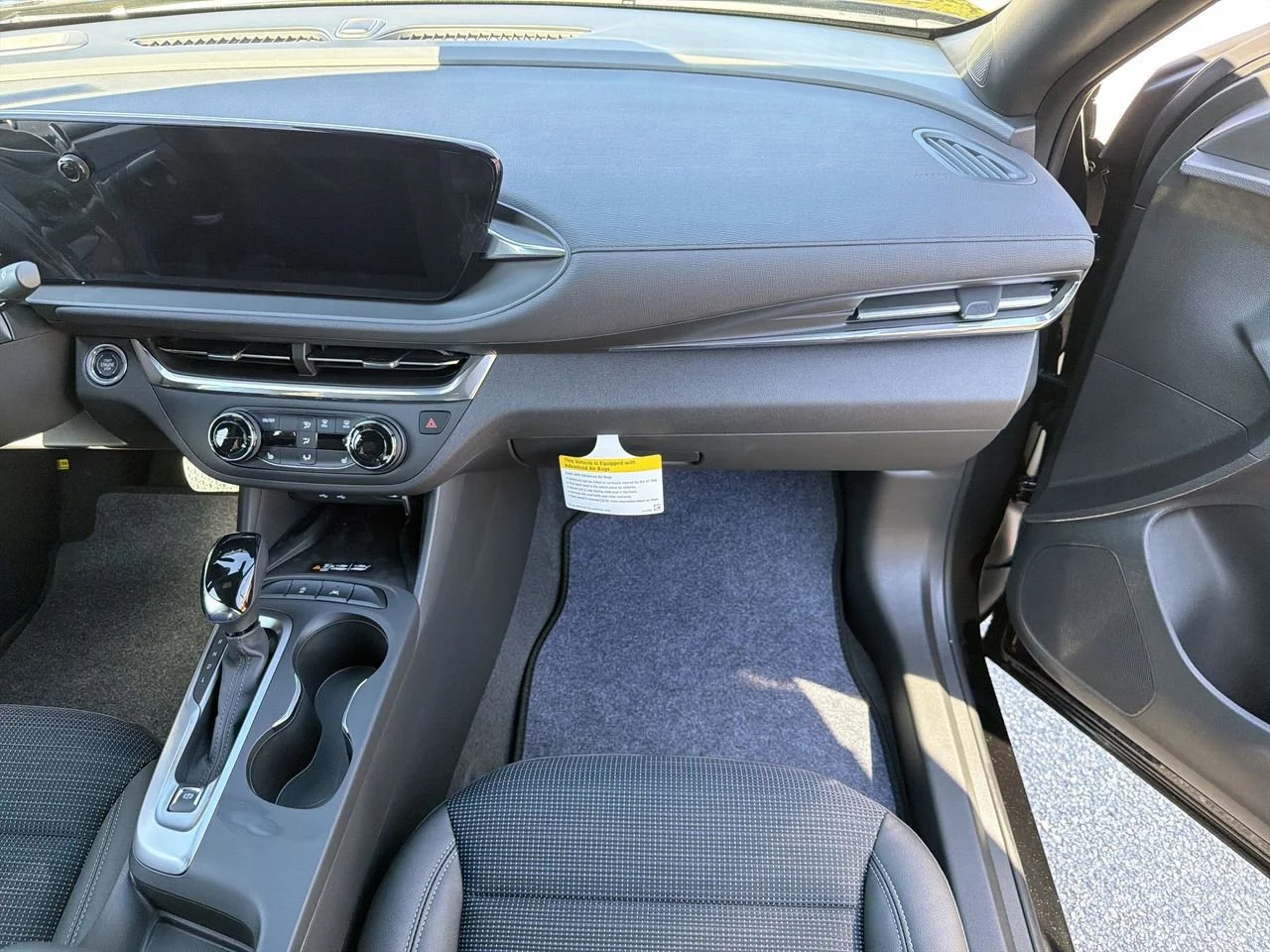 New 2026 Ebony Twilight Metallic Buick Preferred image 24