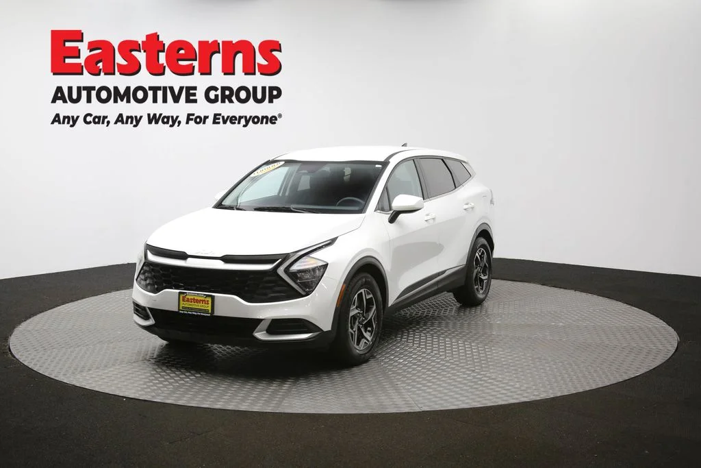 Used 2023 White Kia LX image 52
