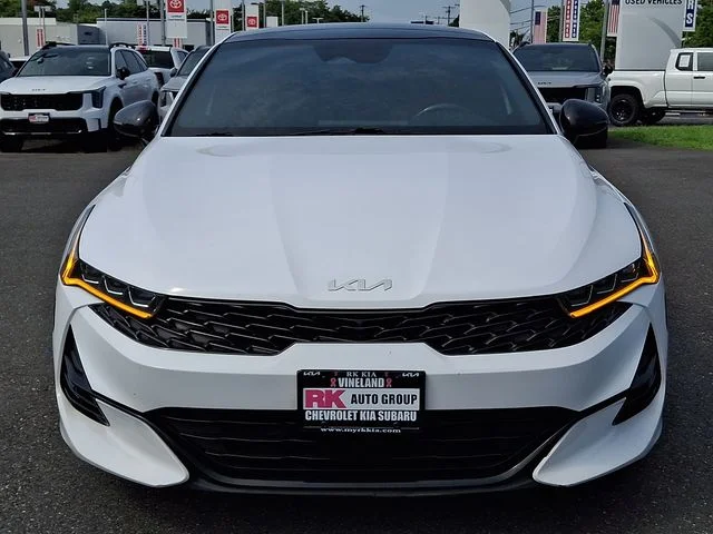 Certified Used 2022 White Kia GT-Line image 3