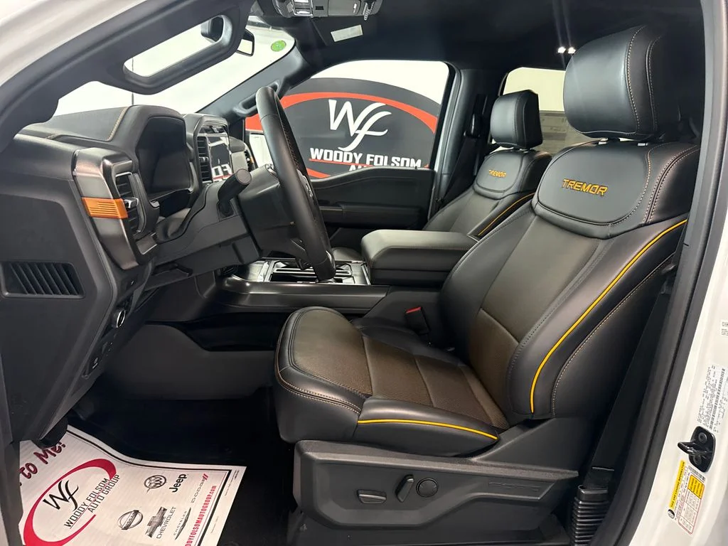 New 2026 Oxford White Ford Tremor® image 10