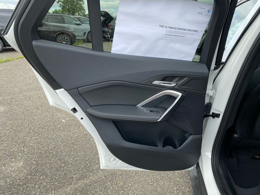 New 2026 Alpine White BMW xDrive28i image 6