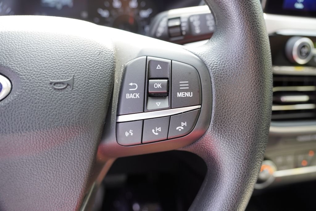 Used 2020 Sedona Orange Metallic Ford SE image 30