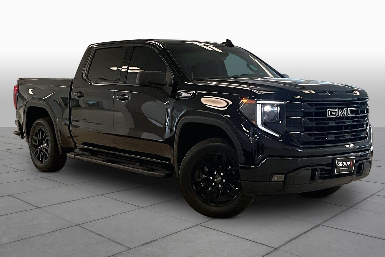 Used 2024 Onyx Black GMC Elevation image 2
