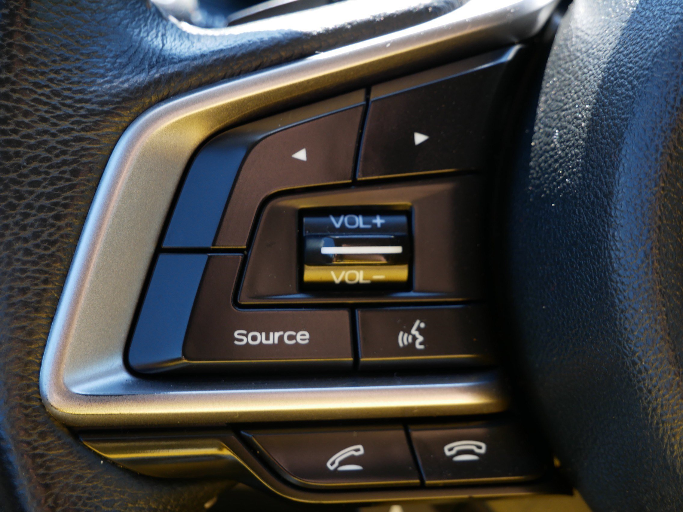 Used 2020 Magnetite Gray Metallic Subaru Premium image 27