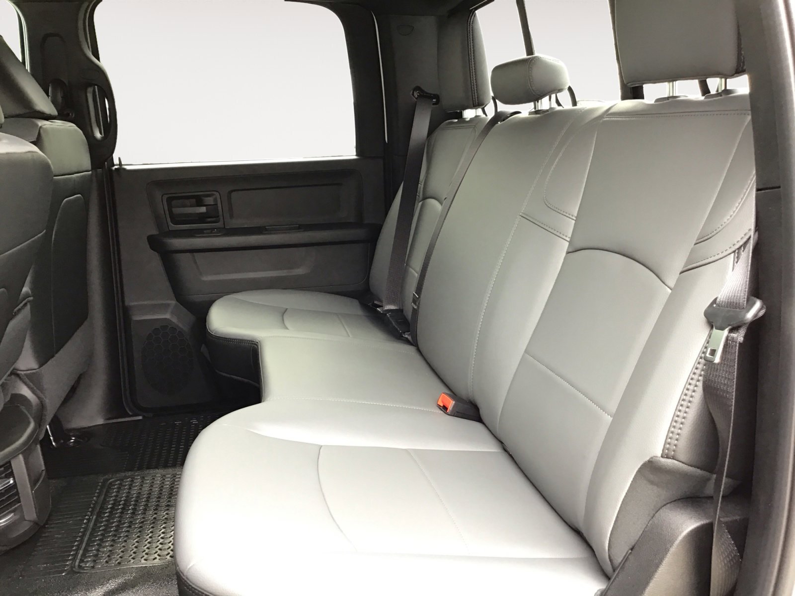 New 2026 Bright White Clearcoat RAM Tradesman image 22
