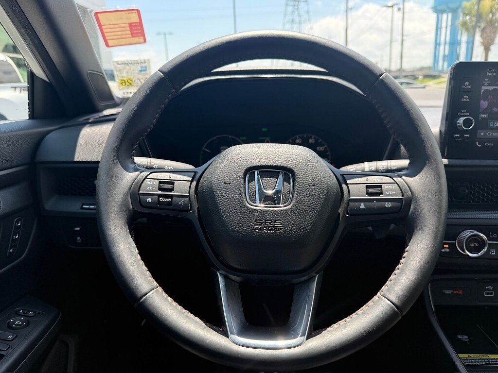Used 2025 Platinum White Pearl Honda Sport-L image 15