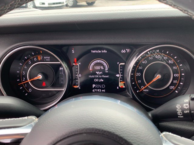 Used 2022 Black Jeep Unlimited Sahara image 13