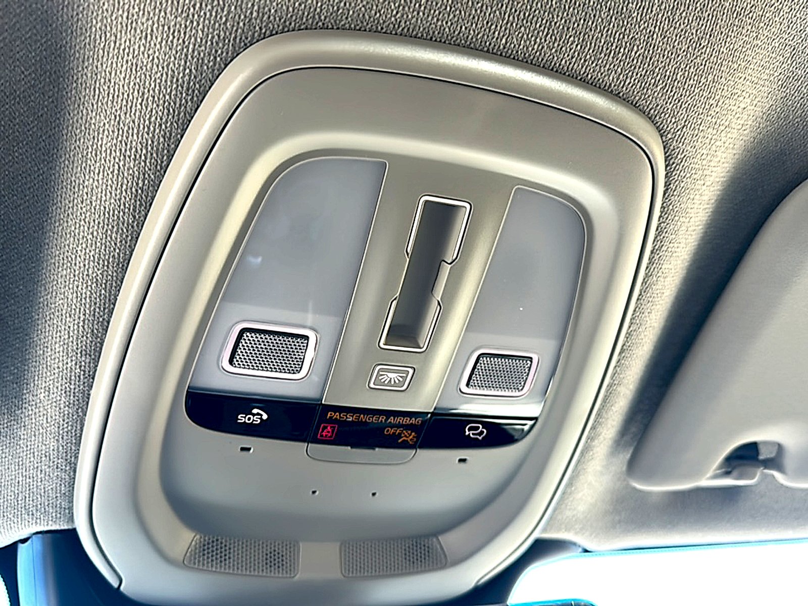 2026 Volvo XC40 Plus - Photo 27