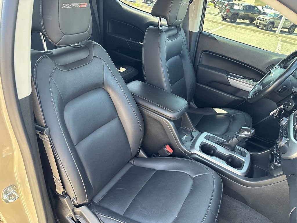 Used 2022 Sand Dune Metallic Chevrolet ZR2 image 32