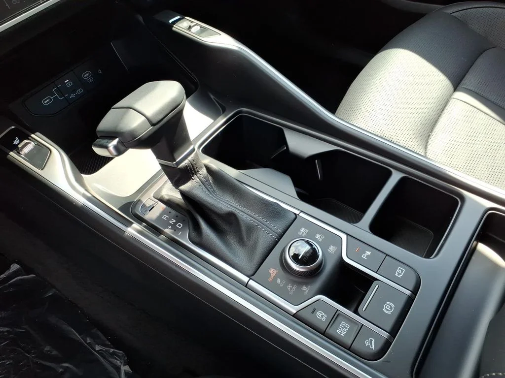 New 2026 White Kia EX image 14