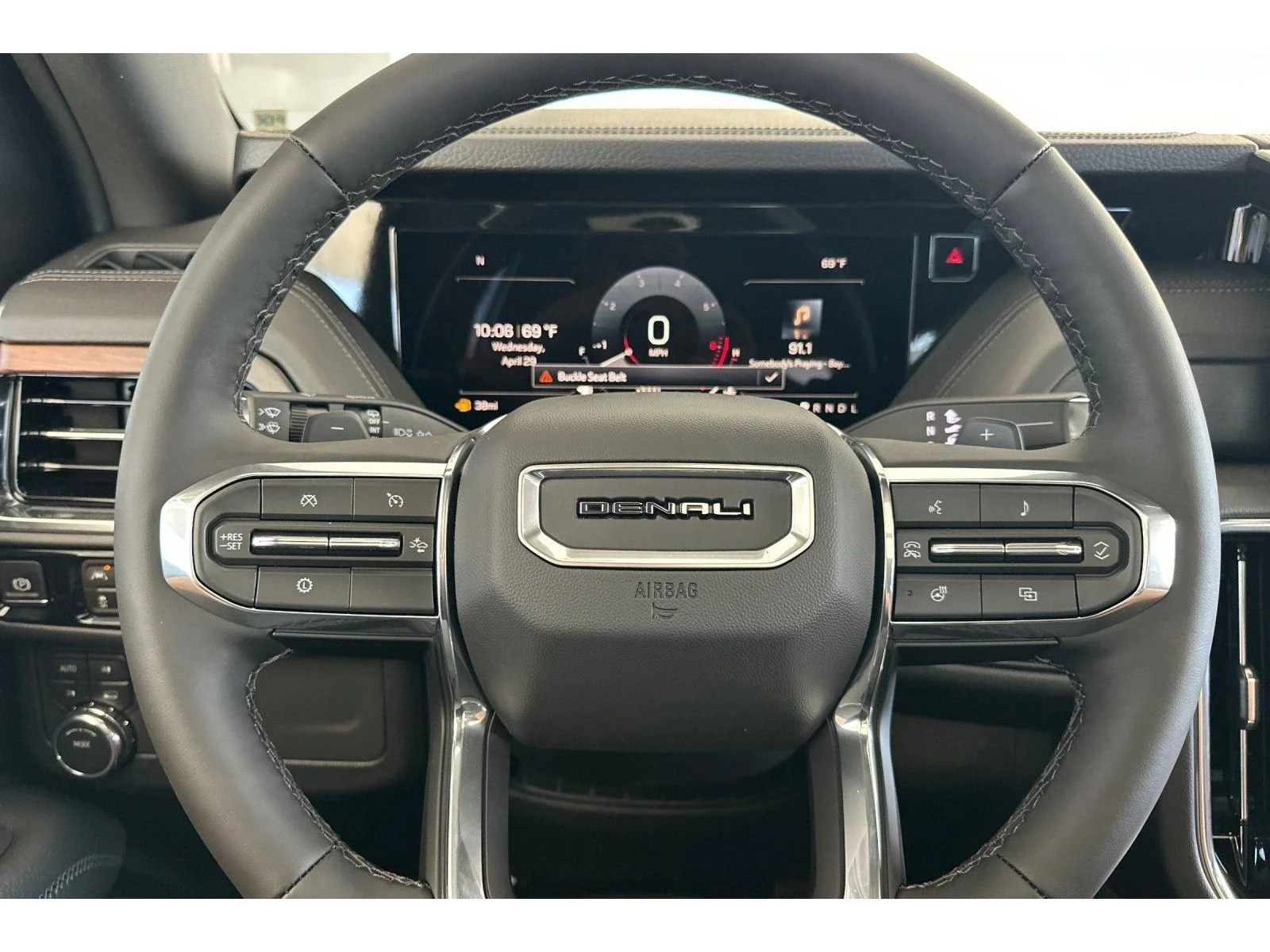 2026 GMC Yukon XL Denali - Photo 23