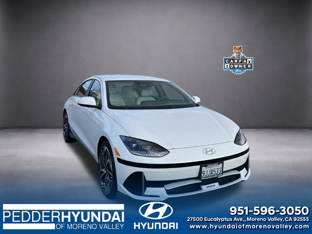 Certified Used 2023 White Hyundai SEL image 1